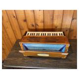 Vintage Wooden Harmonium / Tabletop Pump Organ
