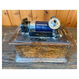 Edison Standard Phonograph, a cylinder record player manufactured by the National Phonograph Company.