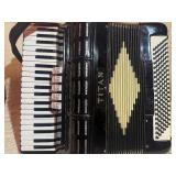 New / old stock Titano 'Titan' model piano accordion
