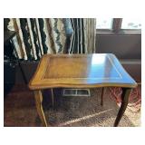 Set of 3 Vintage Nesting Side Tables – Inlaid Top, Queen Anne Style