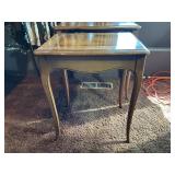 Set of 3 Vintage Nesting Side Tables – Inlaid Top, Queen Anne Style
