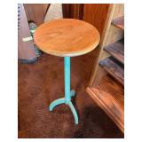 Oak Bookshelf with Small Round Pedestal Table – Vintage Wood Furniture Pair