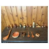 Vintage Mixed Decorative Lot – Wood Bowls, Mini Vases, Folk Art & Small Collectibles