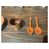 Vintage Mixed Decorative Lot – Wood Bowls, Mini Vases, Folk Art & Small Collectibles