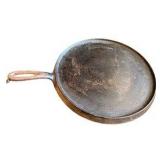 Vintage Wagner Ware Cast Iron Round Griddle