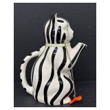 Vintage Vanderbilt by Taste Setter Sigma Cat Coffee/Tea Pot, 10 Inch Ceramic Black and White