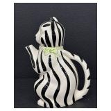 Vintage Vanderbilt by Taste Setter Sigma Cat Coffee/Tea Pot, 10 Inch Ceramic Black and White