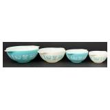 Vintage Pyrex Amish Nesting Mixing Bowls / Vintage Pyrex Butterprint Four Piece Nesting Mixing Bowl Set