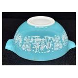 Vintage Pyrex Amish Nesting Mixing Bowls / Vintage Pyrex Butterprint Four Piece Nesting Mixing Bowl Set