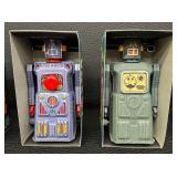 Lot of 5 Rocket USA Wind Up Robots with Boxes 1997