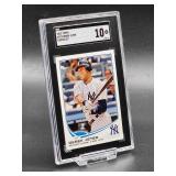 2013 Topps Derek Jeter Baseball Card #373 SGC 10