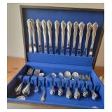 Oneida Craft Deluxe Stainless Flatware Service for 12