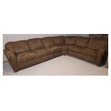 Flexsteel Large Brown Sectional Sofa with Plush Cushions
