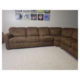 Flexsteel Large Brown Sectional Sofa with Plush Cushions