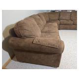 Flexsteel Large Brown Sectional Sofa with Plush Cushions