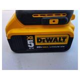 DEWALT DCF887 XR 20V MAX Cordless Impact Driver - 5Ah Battery, Bit Set & Nail Kit