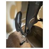 XXISHE Ergonomic Mesh-Back Office Chair with Integrated Headrest - arm needs to be adjusted and pulled down