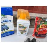 Espoma Soil Acidifier, Roundup Poison Ivy Plus, Vigoro Plant Food Calcium - Garden Hardware - content quantities unverified