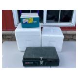 Coleman Dual Fuel CampStove 424 & Igloo Polar Six Cooler (Lot of 2)