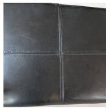 UL - Thomasville Leather Oval Ottoman