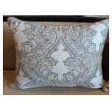 LL - Ethan Allen Down-Filled Accent Pillows Pair