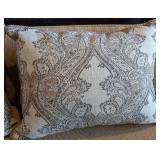 LL - Ethan Allen Down-Filled Accent Pillows Pair