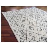 Vintage Handwoven Moroccan Berber Wool Rug 9'x8' - Tribal Pattern