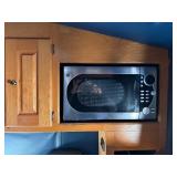 2005 Freightliner Box Truck with Sleeper Cab 22' Van Body
