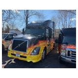 2016 VOLVO Semi Truck