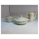 Vintage Ridgways Renaissance Old Ivory Ware Set