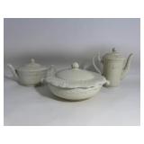 Vintage Ridgways Renaissance Old Ivory Ware Set