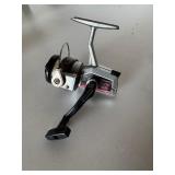 Daiwa D2800 & Shakespeare Omni 030 Spinning Fishing Reels & Daiwa Long Cast Spool