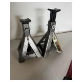 Hi Lift 48-inch Cast/Steel Jack & (2) Handyman 2-Ton Jack Stands