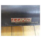 Lund Tonneau Cover