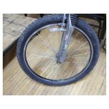 Warp Giant DS2 Trail Bicycle