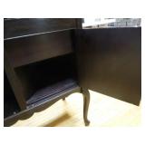 Antique/Vintage Mastercraft Victrola Phonograph in Cabinet