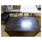 Antique/Vintage Mastercraft Victrola Phonograph in Cabinet