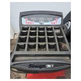 Digital Snap-on EEWB304D Motorized Wheel Balancer with Variable Size Wheel Adapters