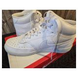 New Nike Court Vision Mid NN Size 7