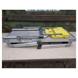Folding Metal Step Stool with Work Tray