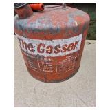 Vintage Metal 5 Gallon Gas Can