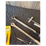 3/8" Torque Wrench, 1/2" Breaker Bar, Window Removal Tool, Etc.