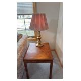 Wooden Drexel End Table with Stiffel brand brass style lamp