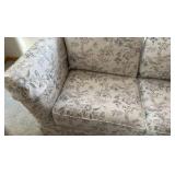 floral pattern loveseat