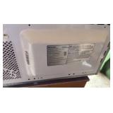 Sharp 900 W microwave