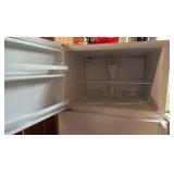 Roper refrigerator freezer by Worldpool Corporation