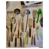 JuicIt Proctor-Silex Automatic Juicer - Assorted Kitchenware Mixed