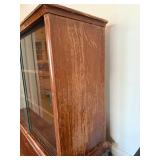 Brickwede Vintage Oak China Cabinet Hutch Glass Door Display Server