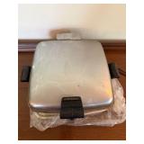 Westinghouse Vintage Electric Waffle Maker Square 4-Grid Iron Good