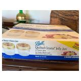 Ball Quilted Crystal Jelly Jars 4 Oz Dozen w Box Lids Bands Good